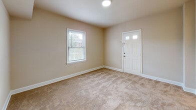 Interior Photo - Presidential Greens