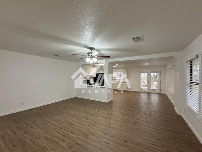 Building Photo - 7533 Foss Meadows