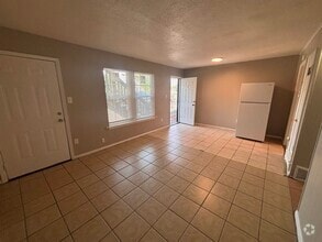 Building Photo - 4455 Macon Rd