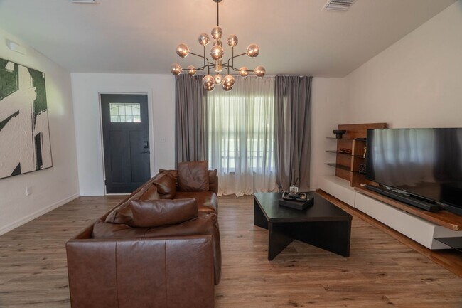 Foto del edificio - 1641 SW 31st Ave
