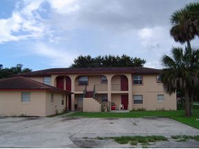 Building Photo - 225 Bryan Ave