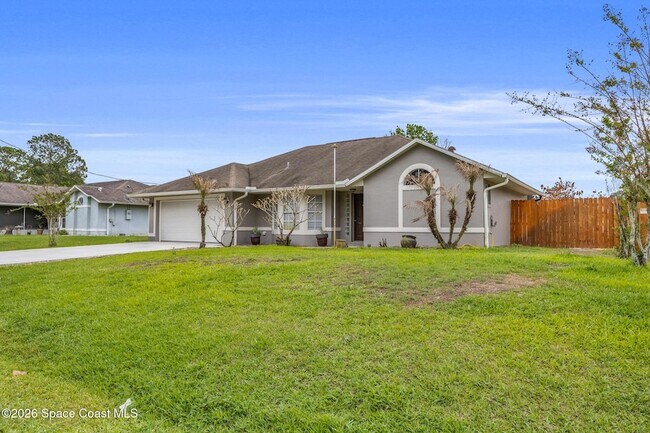 Foto del edificio - 5695 Graham St