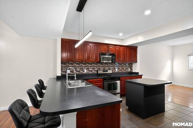 Foto del edificio - 5307 Herman Ave