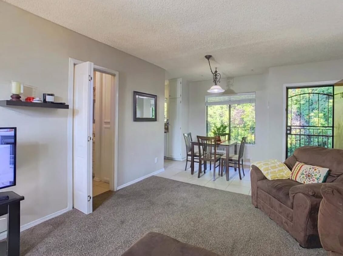 Primary Photo - 6725 Mission Gorge Rd