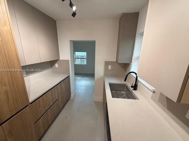 Foto del edificio - 328 NE 57th St