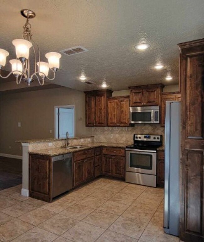 Building Photo - Beautiful 3 bed 2 bath home!