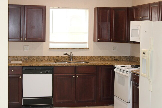 Foto del edificio - 3231 SW 23rd Ct