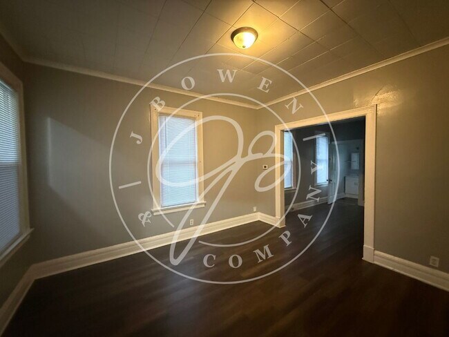 Foto del edificio - 346 Parker Ave