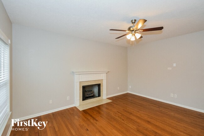 Building Photo - 6996 Buffalo Dr