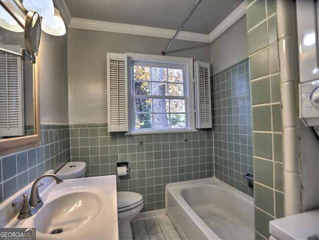 Building Photo - 3616 Habersham Rd NW