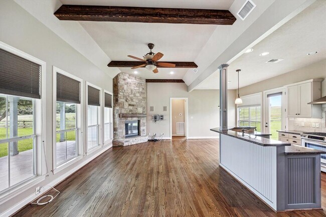 Foto del edificio - 955 Spring Creek Rd