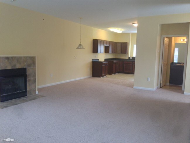 Building Photo - 3 br, 3.5 bath Condo - 10892 Pardee Rd