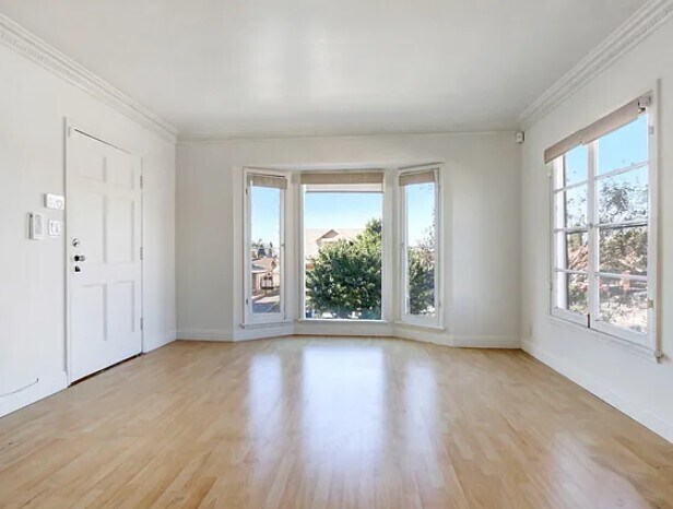 Foto del edificio - 2136 7th Ave