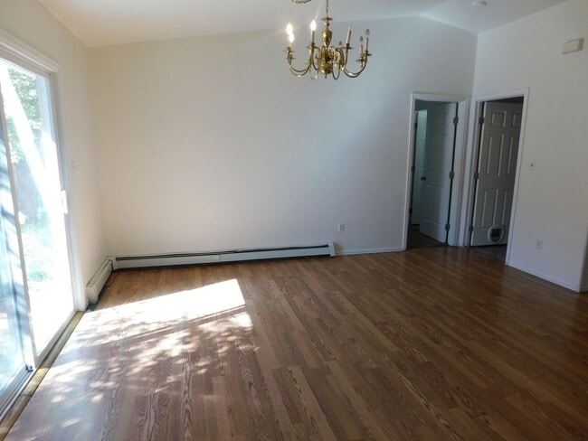 Building Photo - Residential Living
