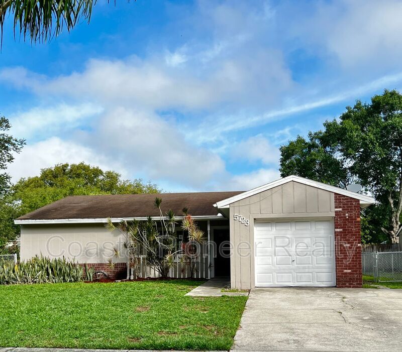 Primary Photo - 5723 Kneeland Ln