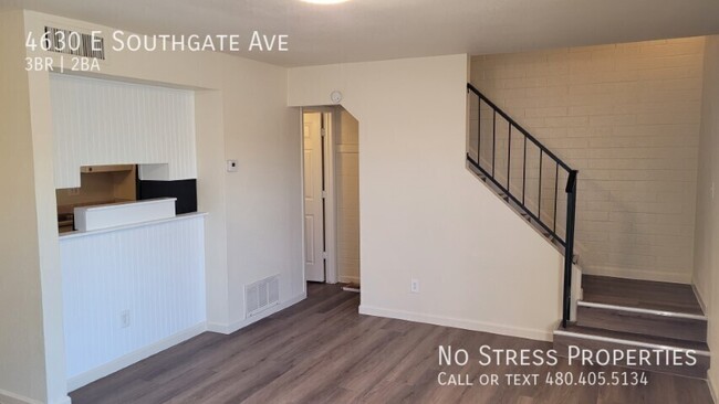 Building Photo - Remodeled 3 Bed Town Home of 40th St & Bro...