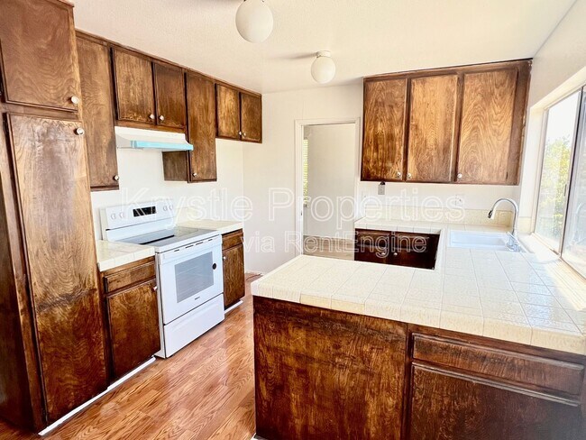 Foto del edificio - 105 Gregory Ln
