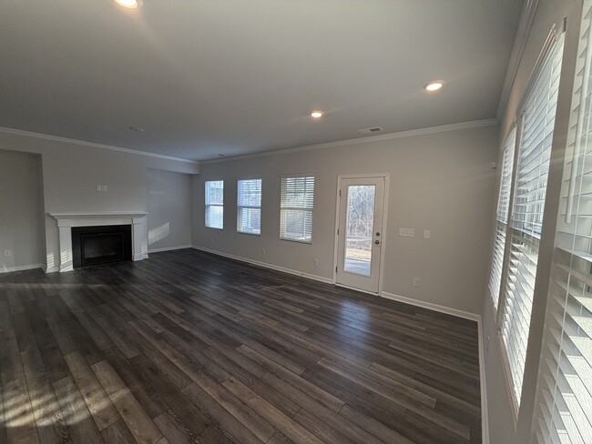 Building Photo - 1313 Pate Farm Ln