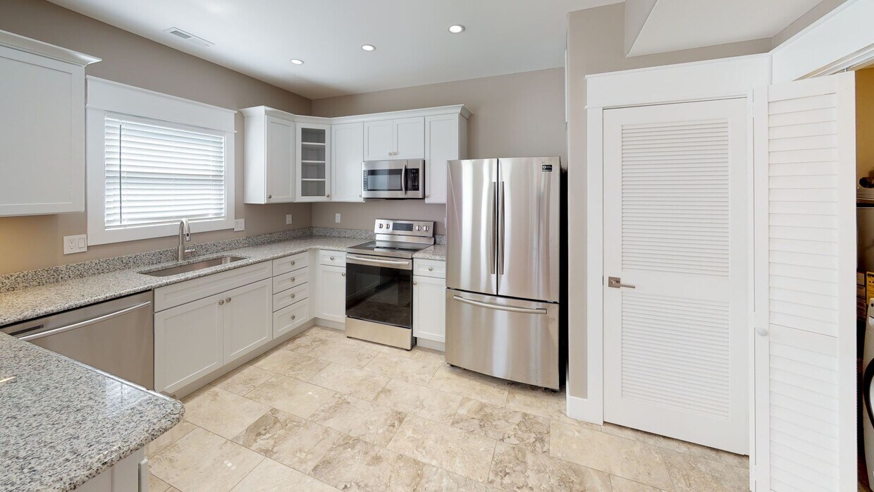 Foto principal - 1612 Forest Ave