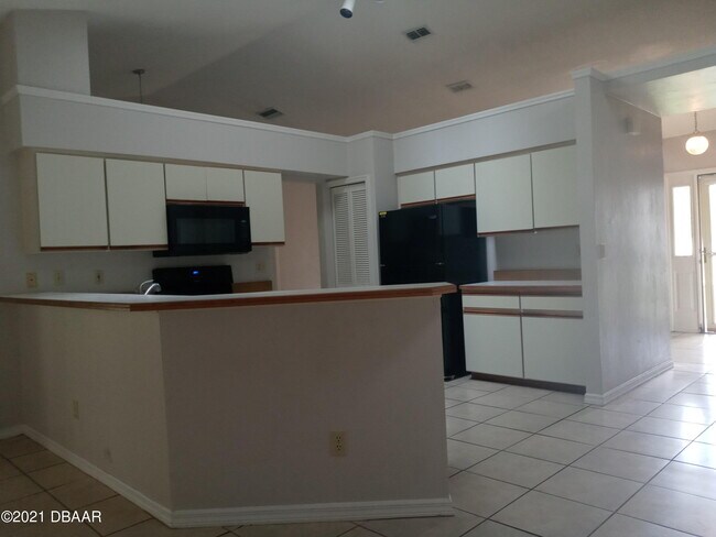 Building Photo - 3792 Long Grove Ln