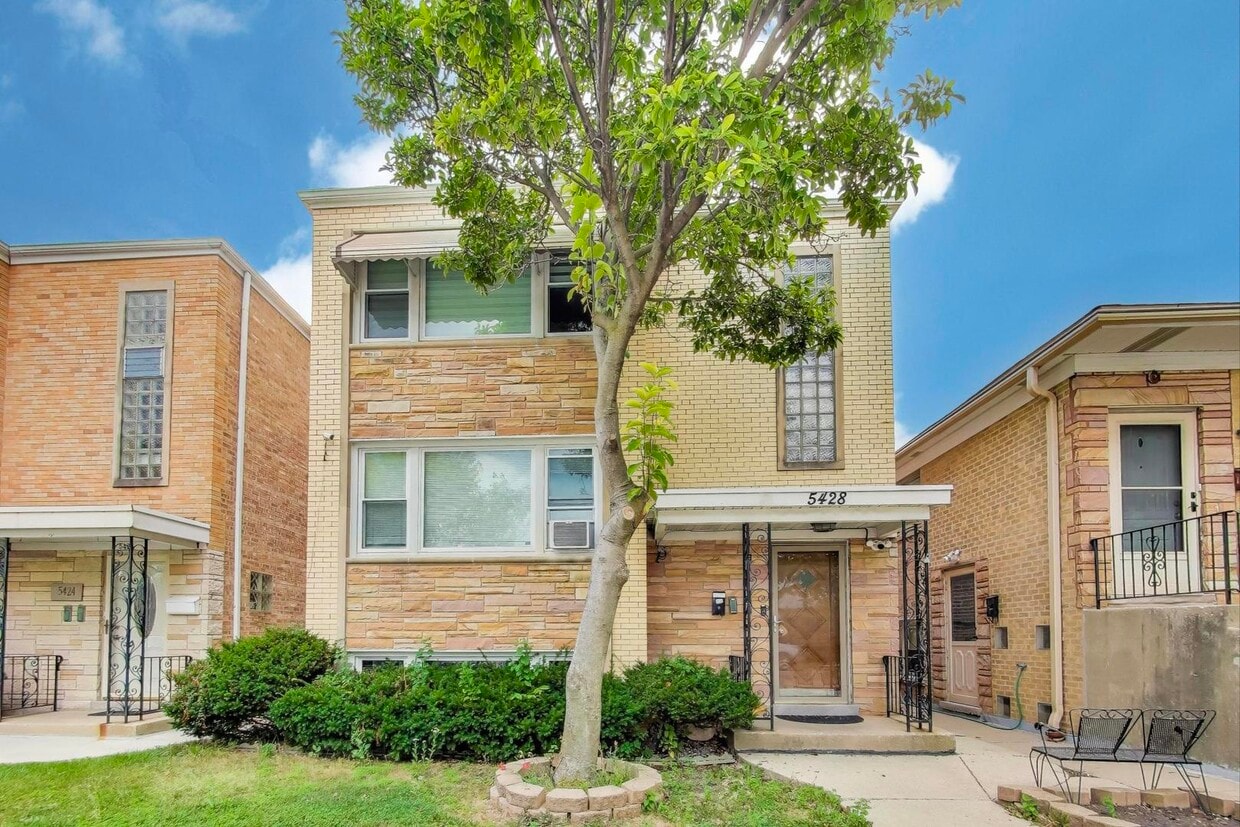 Foto principal - 5428 N Central Ave