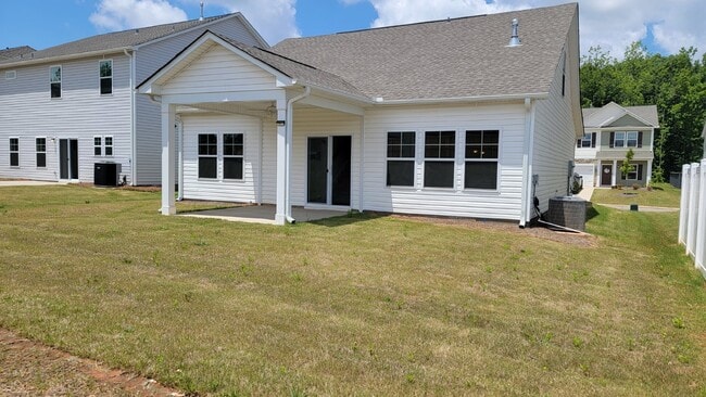 Building Photo - Welcome Home!