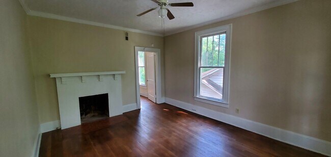 Foto del edificio - 416 N Cedar St