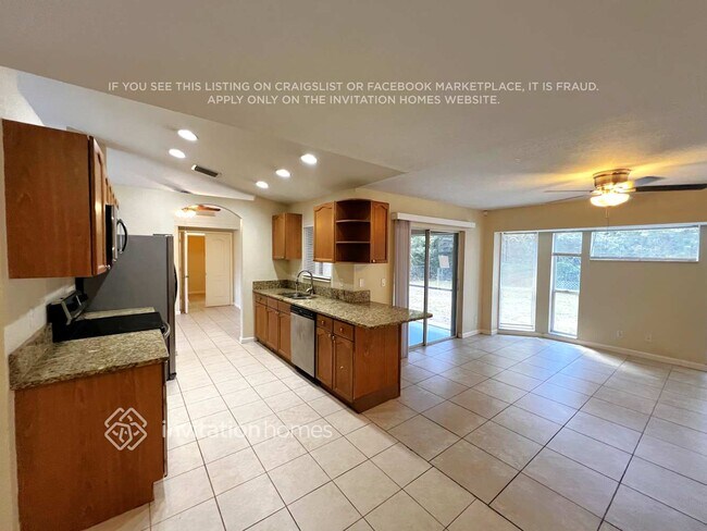 Foto del edificio - 1070 SW Aurelia Ave