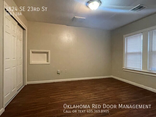 Foto del edificio - 3824 SE 23rd St