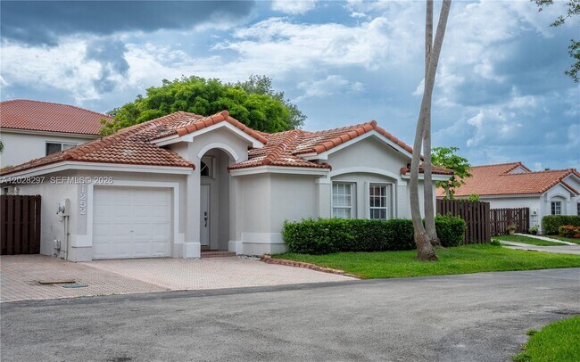 Foto del edificio - 11252 NW 58th Ter
