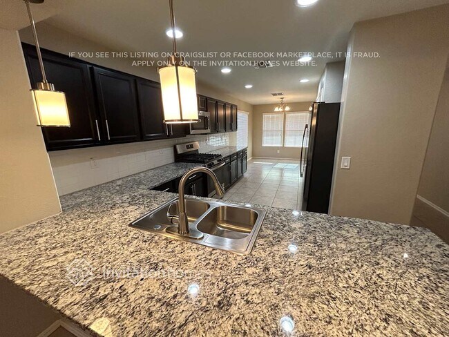 Foto del edificio - 4165 S 181st Ln