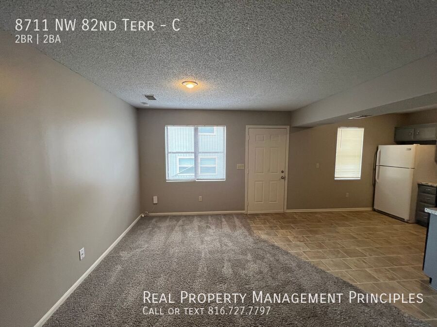 Foto principal - **MOVE-IN SPECIAL** Newly Renovated 2 bedr...