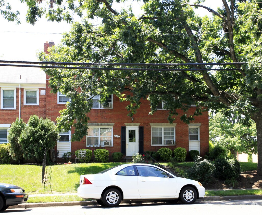 Primary Photo - 918 Jefferson St