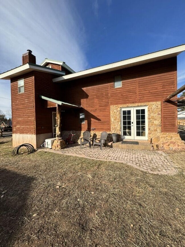 Building Photo - Spacious 2 Bedroom home in Paragonah