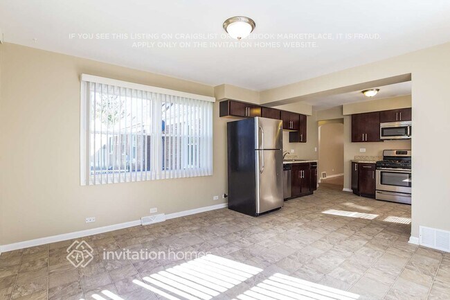 Building Photo - 4216 Prairie Ave