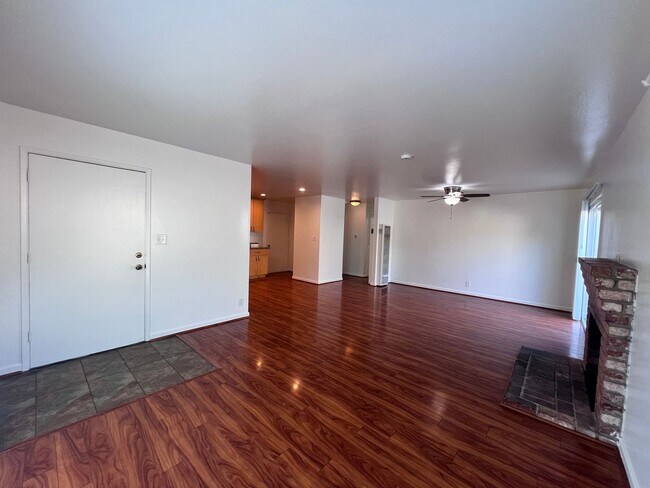 Foto del edificio - 40251 Laiolo Rd