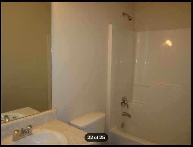 1st Floor Bathroom-Tub & Shower - 4485 Michael Jay St