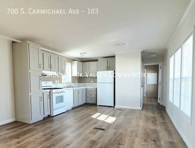 Foto del edificio - 700 S Carmichael Ave