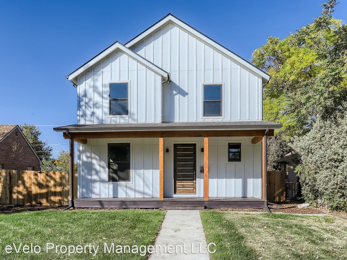 Foto principal - 4 br, 2.5 bath House - 2865 Holly Street