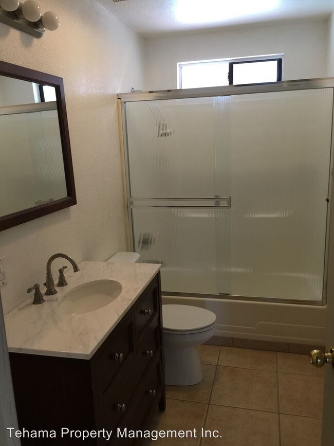Building Photo - 3 br, 2 bath House - 2160 Walbridge Rd.