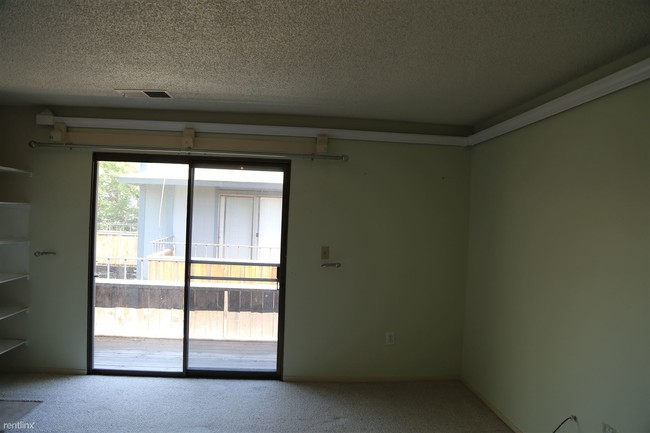 Building Photo - 2237 Kietzke Ln