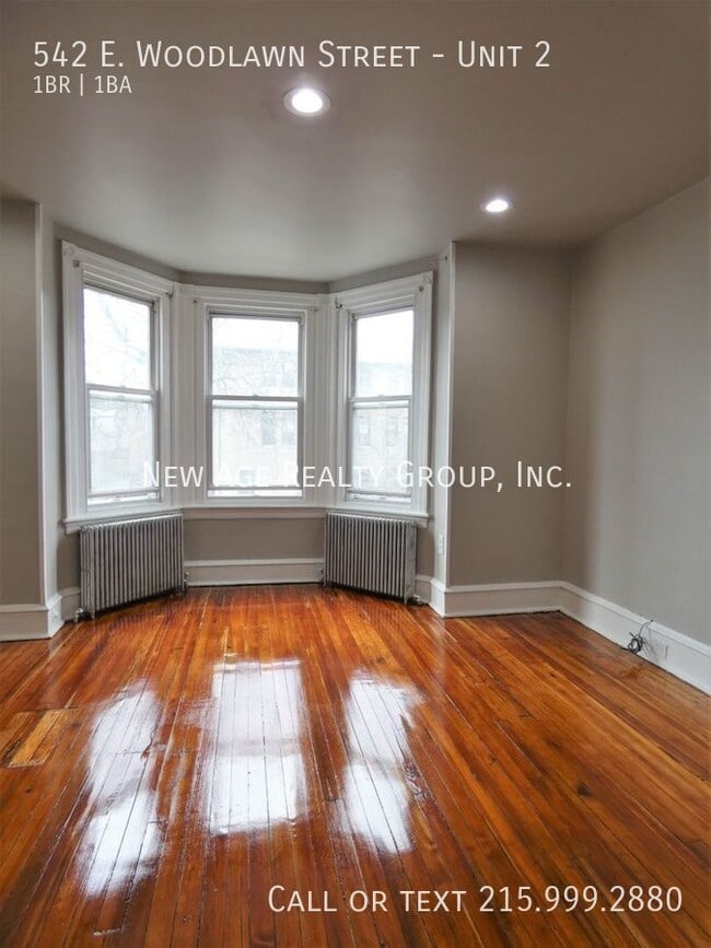 Building Photo - 542 E Woodlawn St