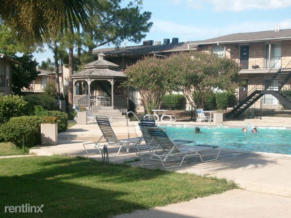 Foto del edificio - 6900 N Vandiver Rd
