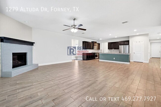 Building Photo - 1279 Altuda Dr
