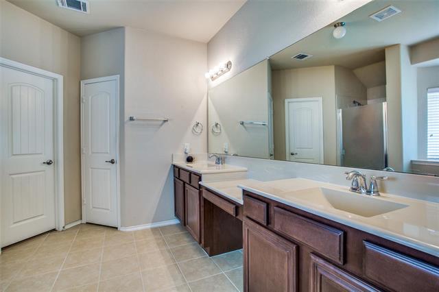 Building Photo - 9012 Waterman Dr