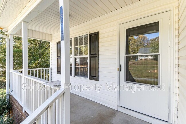 Building Photo - 1519 Elmwood Ave