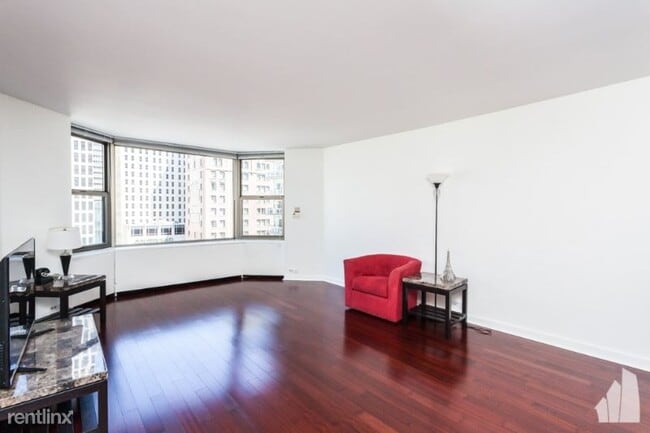 Building Photo - 537 N Michigan Ave