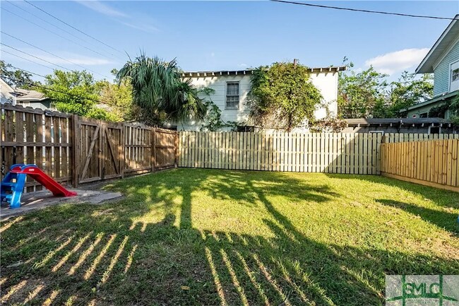 Foto del edificio - 620 W 38th St