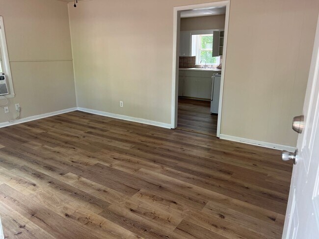 Foto del edificio - Cute & Comfy 2 bedroom 1 bathroom