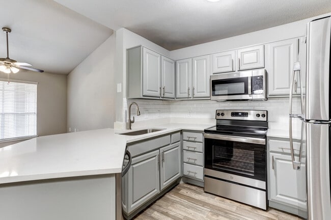 Building Photo - Meyer Forest